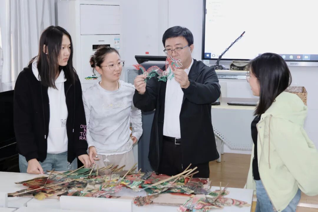 非物质文化遗产进校园——唐山师范学院教育学院探索“非遗+教育”融合新路径